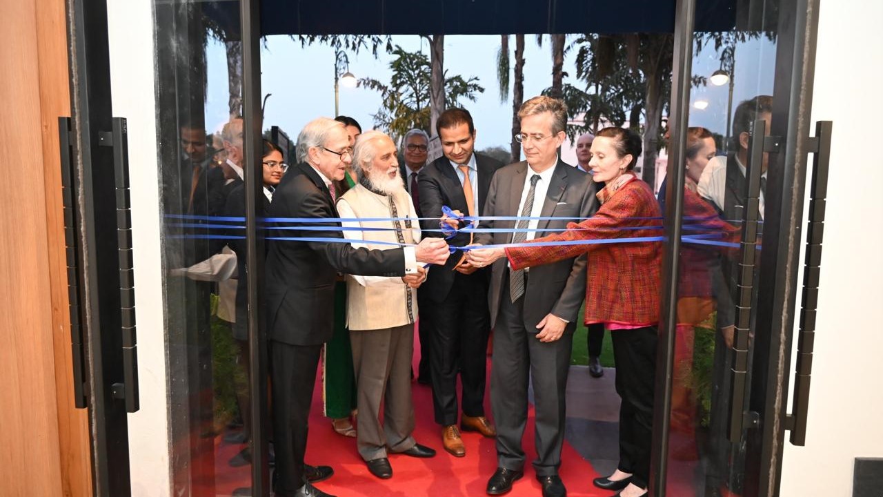Dignitaries from the Le Cordon Bleu School of Hospitality and Tourism and GD Goenka University unveiling cutting edge training facilities at the Gurugram campus recently.