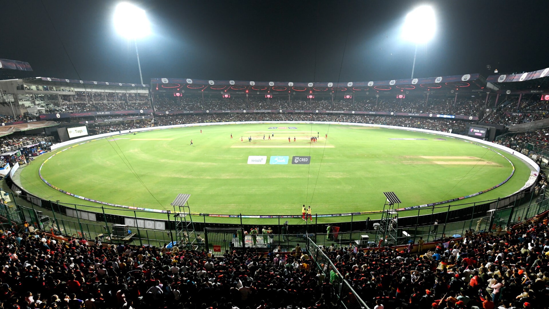 Vodafone India has readied seamless 5G infrastructure at Chinnaswamy Cricket Stadium in Bengaluru.