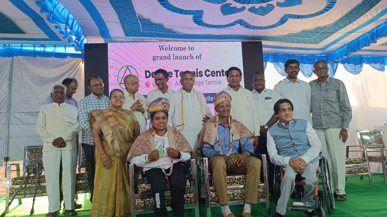 Dignitaries and para-tennis athletes during the unveiling of DTC in Bengaluru.