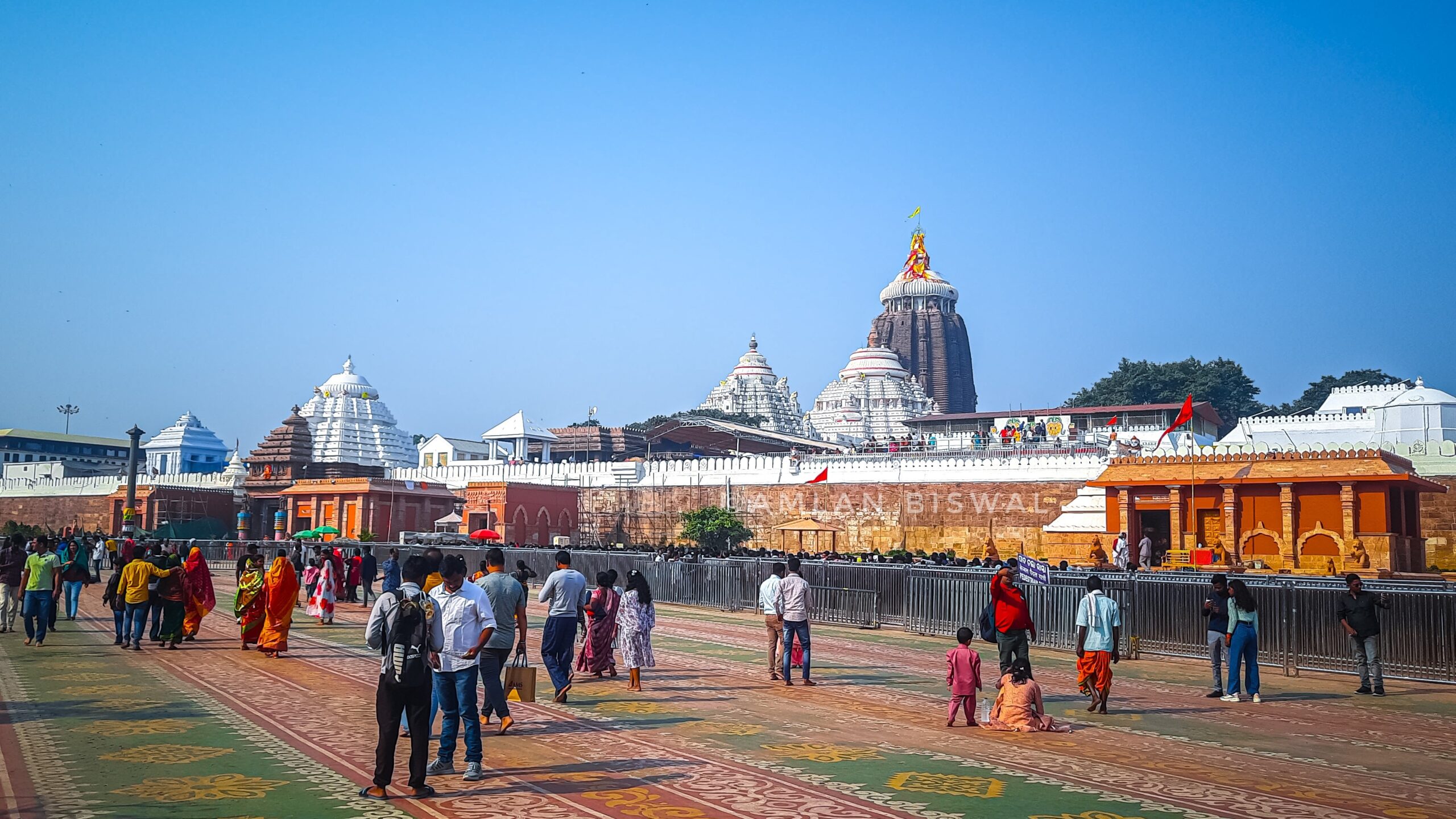 The four main temples which will be covered are Badrinath, Rameshwaram, Jagannath Puri and Dwarakadish. The trip spans 17 days.