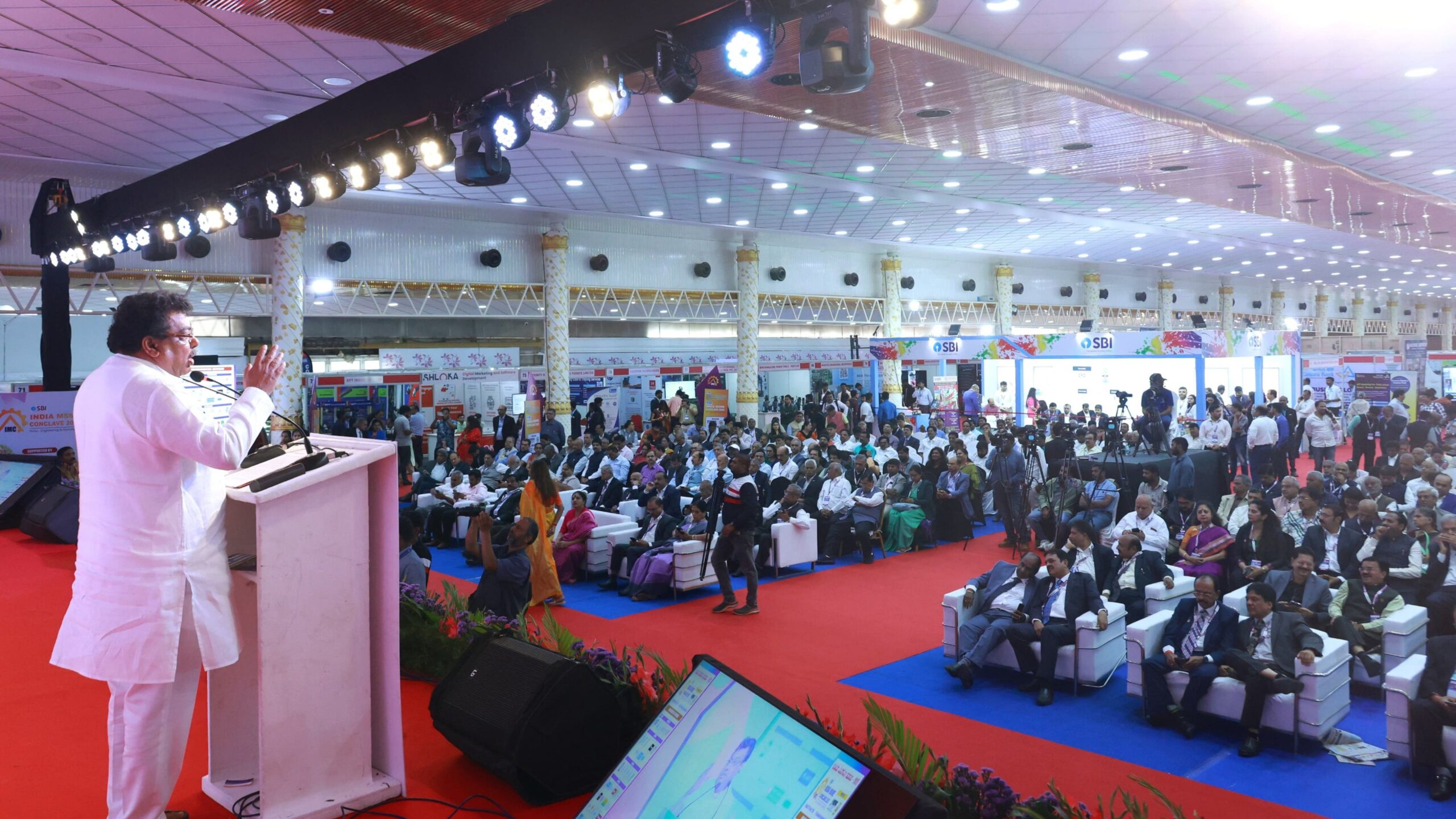 Visuals from the MSME Conclave held in Bengaluru recently. Seen in pictures are Ministers Shoba Karandlaje, DK Shivakumar and MB Patil.