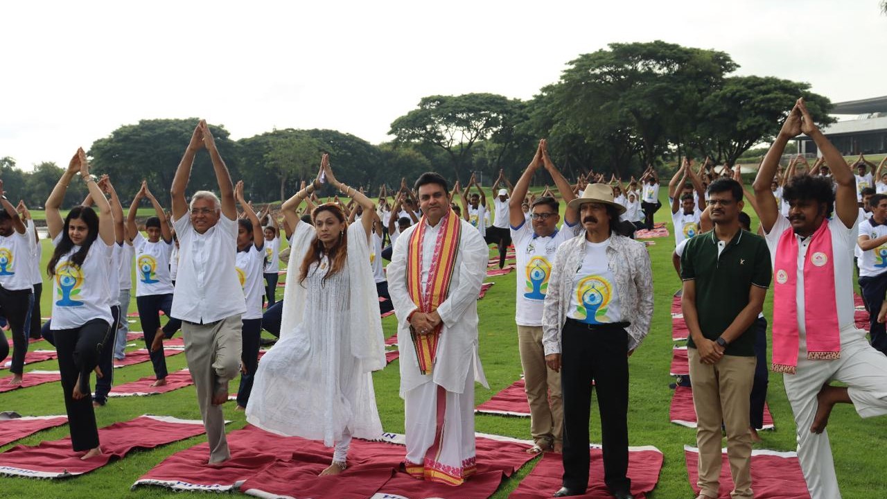 Practitioners performing 'Harit Yoga' at Prestige Golfshire in Nandi Hills recently. The event was supported by the Ministry of AYUSH.
