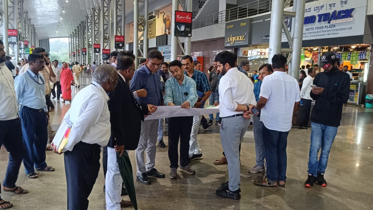 The General Manager of South Western Railway inspecting works in Belagavi railway station.