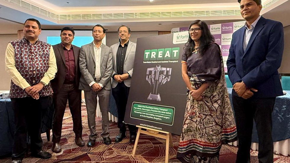 The team of surgeons at Fortis Hospital, Bannerghatta.
