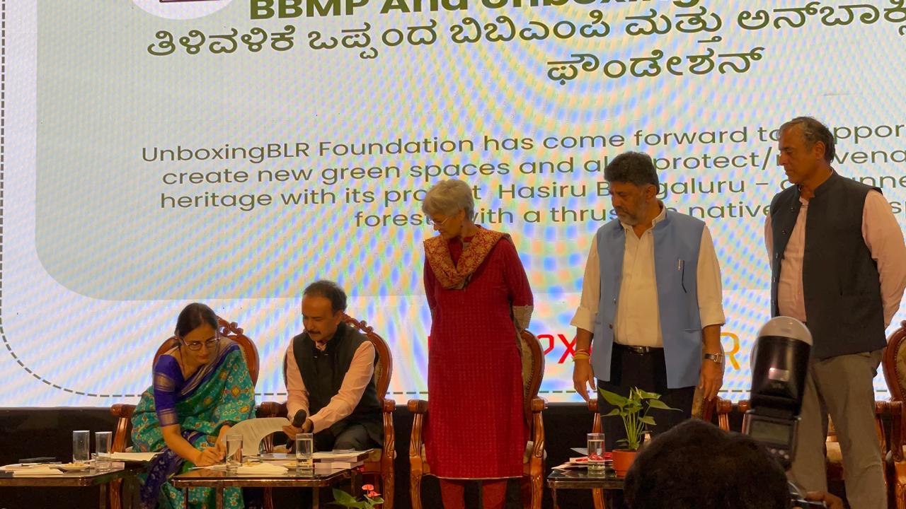 Deputy CM DK Shivakumar during the launch of Hasiru Bengaluru in the city.