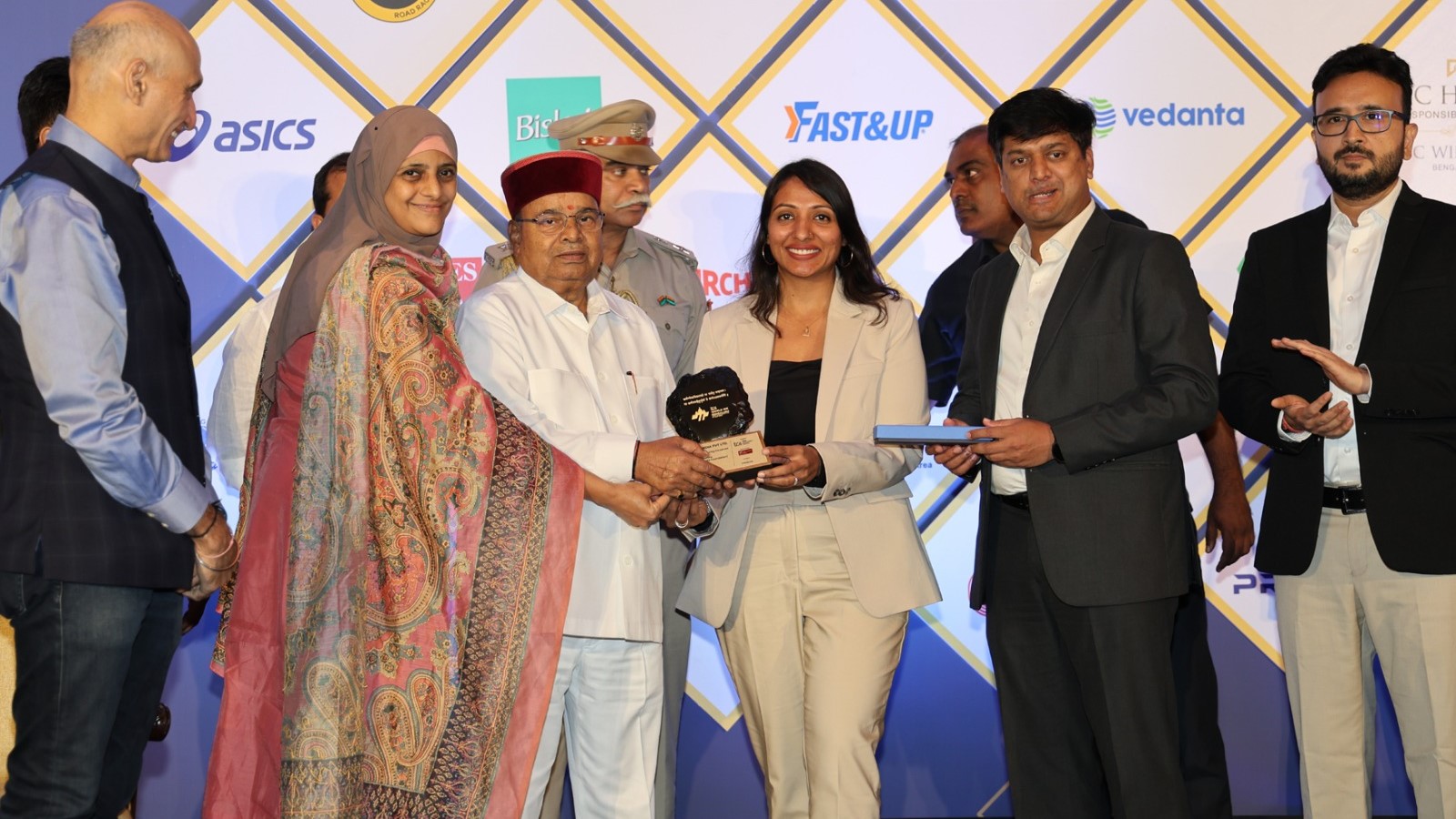 The Governor of Karnataka honouring ace contributors at the TCS World 10K Philanthropy Awards function in Bengaluru.