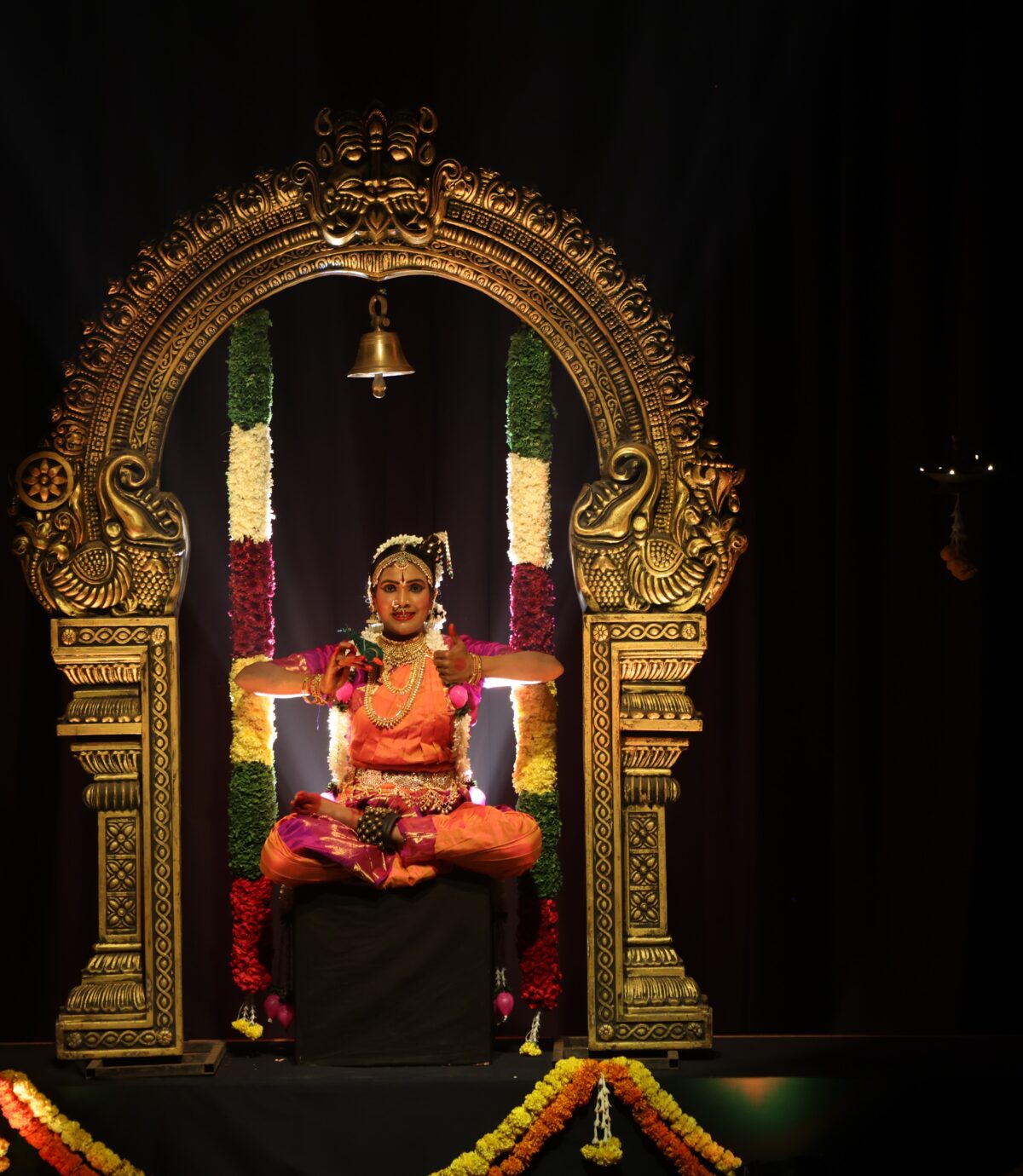 Visuals of Seema Anil on song, and the entire team of artists along with the distinguished guests on the occasion.
