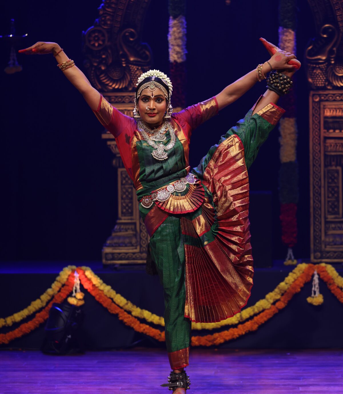 Visuals of Seema Anil on song, and the entire team of artists along with the distinguished guests on the occasion.