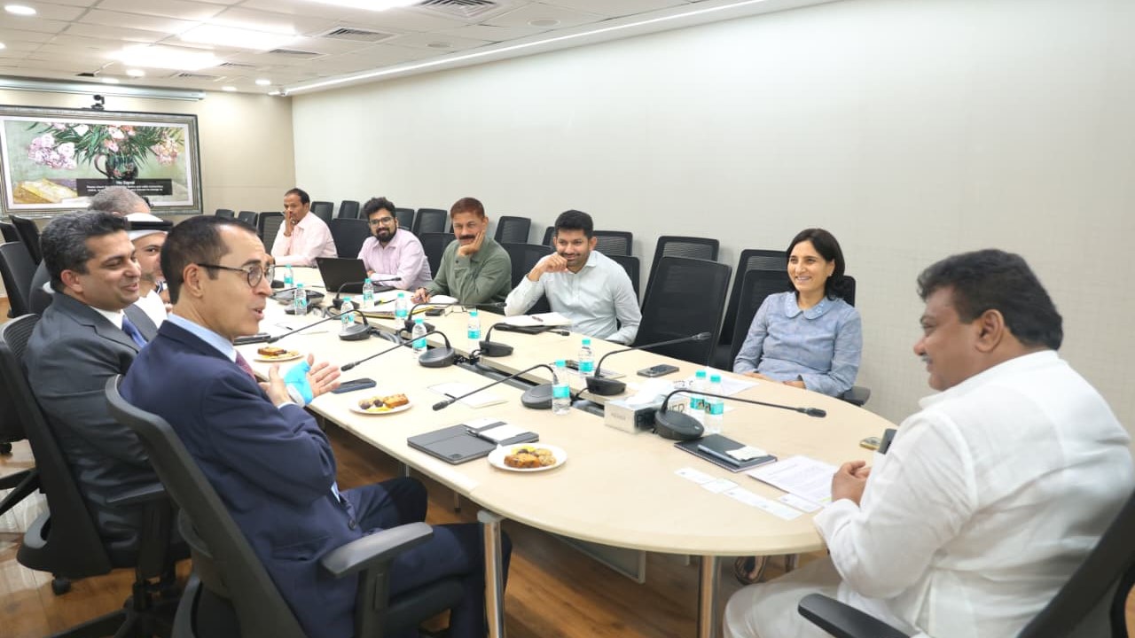 The leadership of DUCAB meeting Karnataka Industries Minister MB Patil in Bengaluru recently.