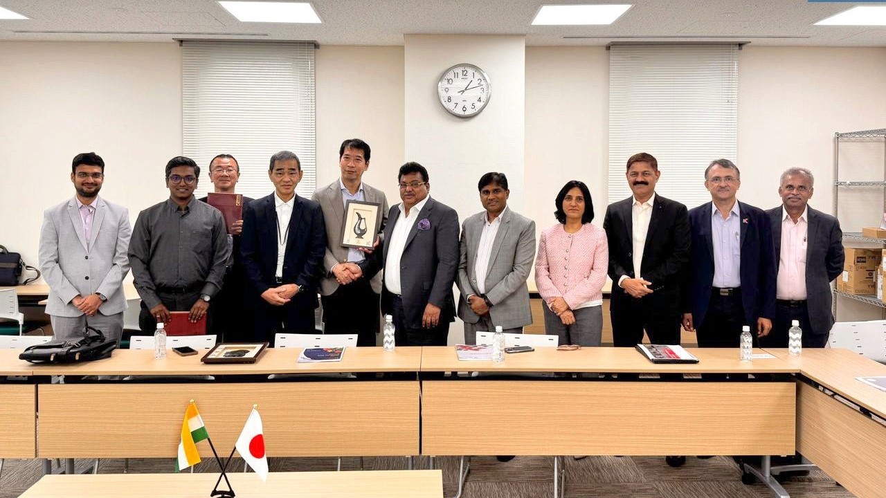 Industries Minister MB Patil along with Japanese business representatives in Tokyo.