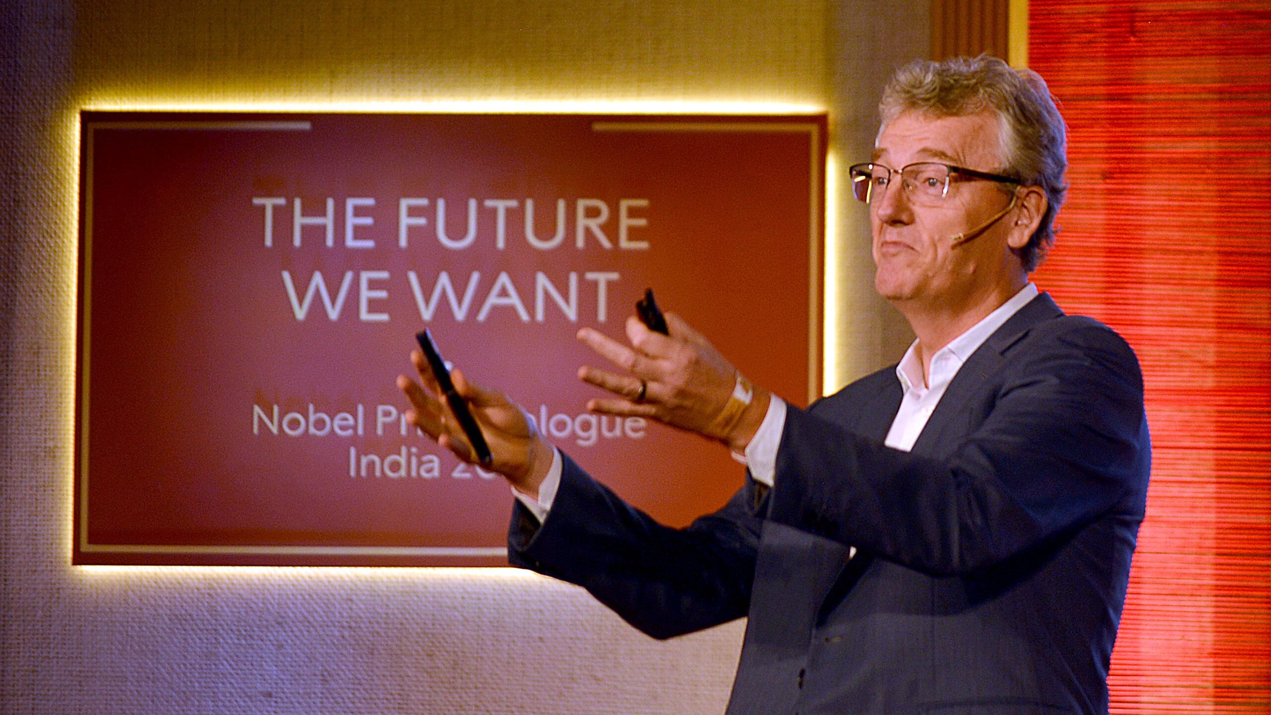 Nobel laureates and thought leaders at the Nobel Prize Dialogue 2025 at IISc in Bengaluru.