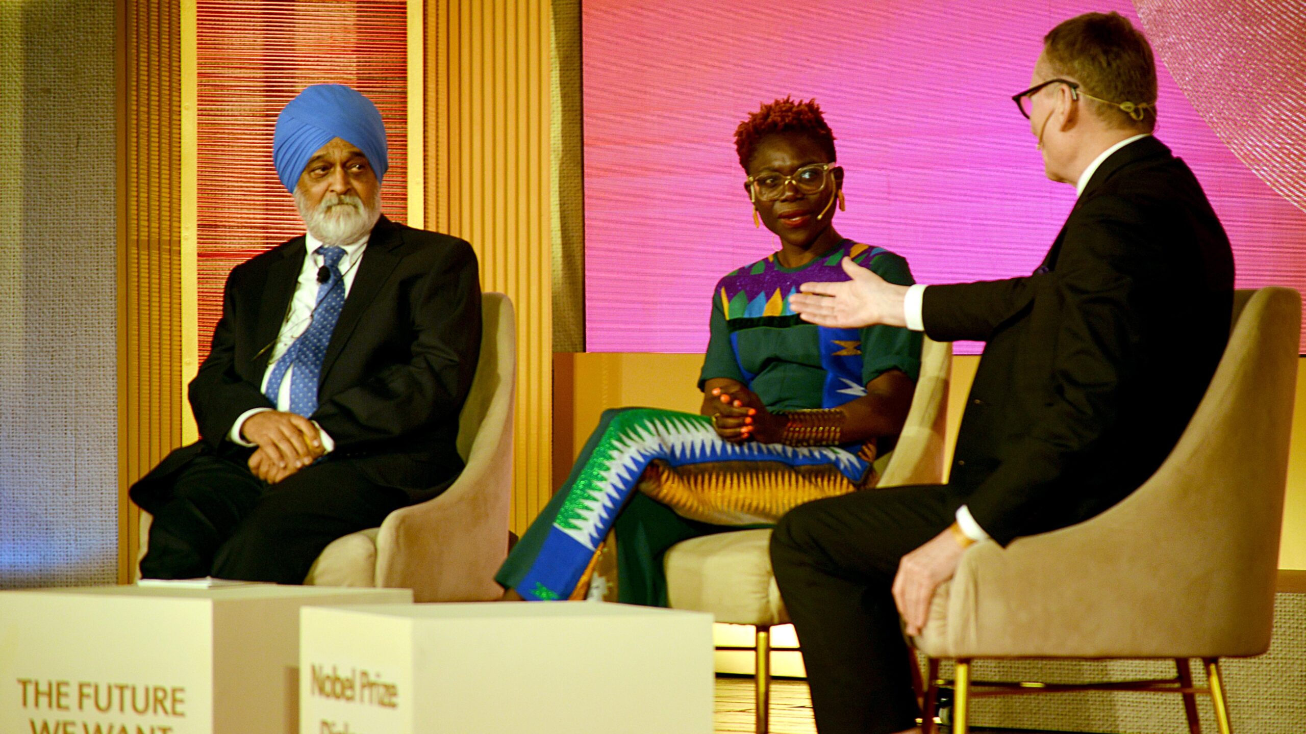 Nobel laureates and thought leaders at the Nobel Prize Dialogue 2025 at IISc in Bengaluru.