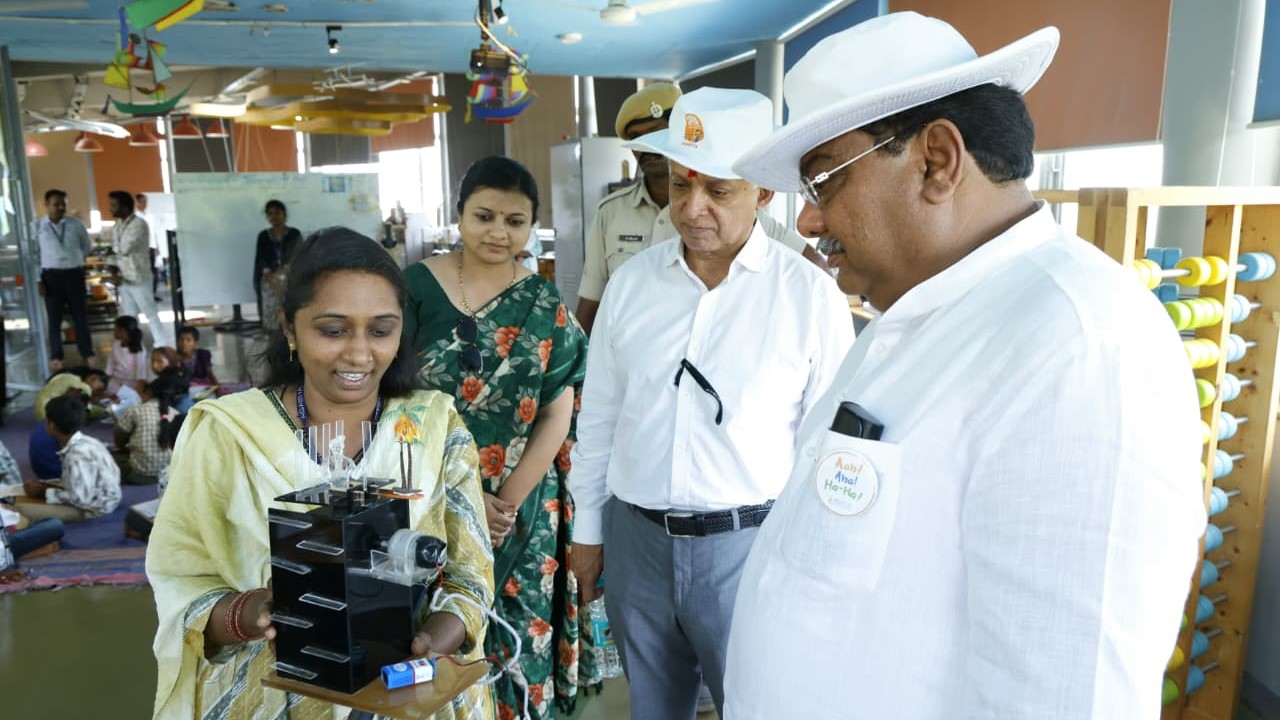Karnataka Industries Minister MB Patil at scientist Ramji Raghavan's innovation ecosystem in Kuppam.
