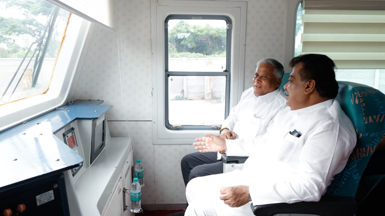 Ministers V Somanna and MB Patil during a railway works inspection trip