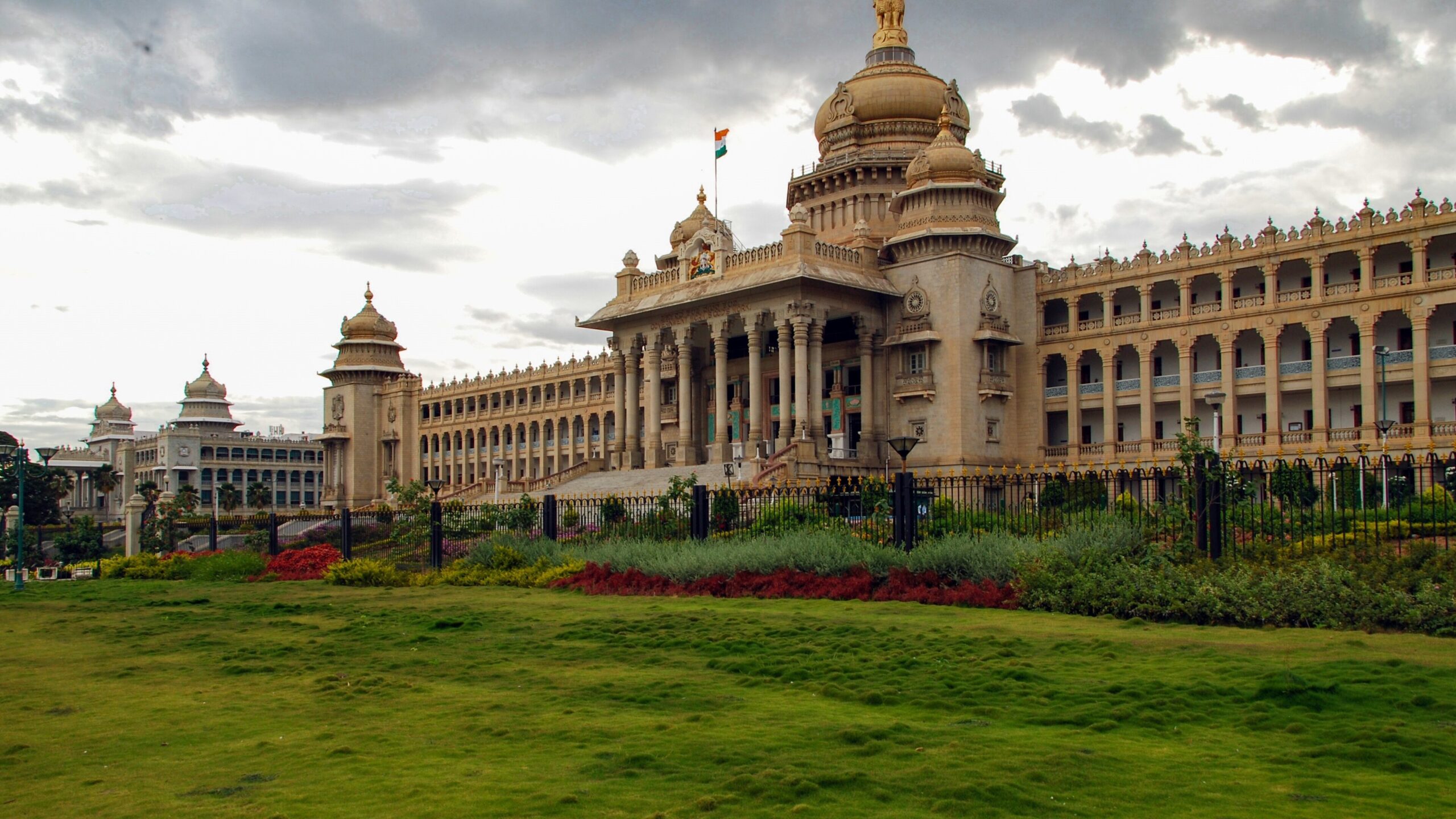 Karnataka presently has 5,54,32,314 electors as on 16 June 2026.