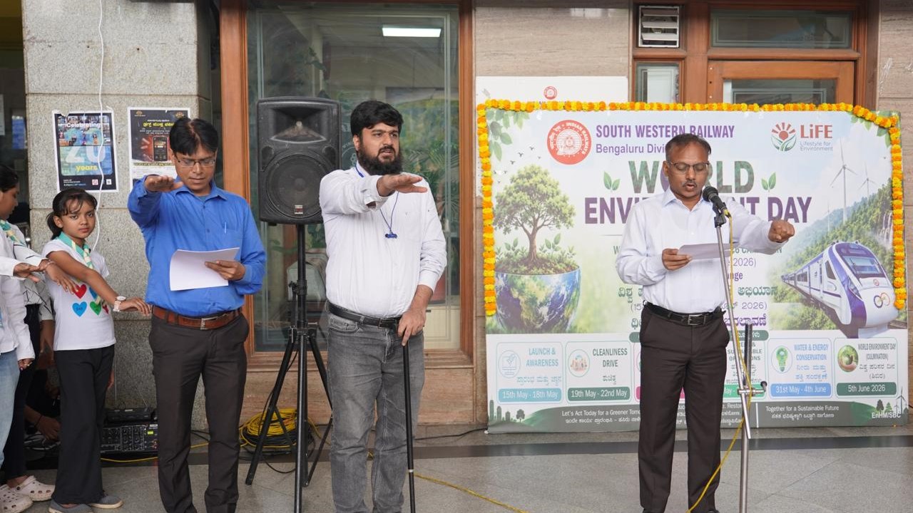 South Western Railway officials taking the pledge to honour the environment, in Bengaluru recently.